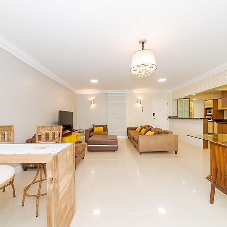 Apto Amplo 1Suite Mais 2Quartos - Quadra Mar 50M Da Praia - Somente Familiares Balneario Camboriu Exterior photo