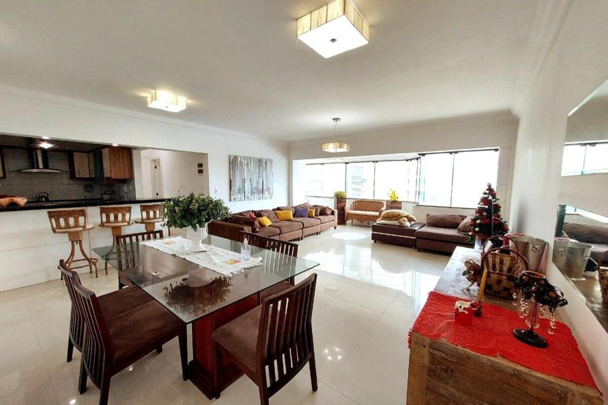 Apto Amplo 1Suite Mais 2Quartos - Quadra Mar 50M Da Praia - Somente Familiares Balneario Camboriu Exterior photo