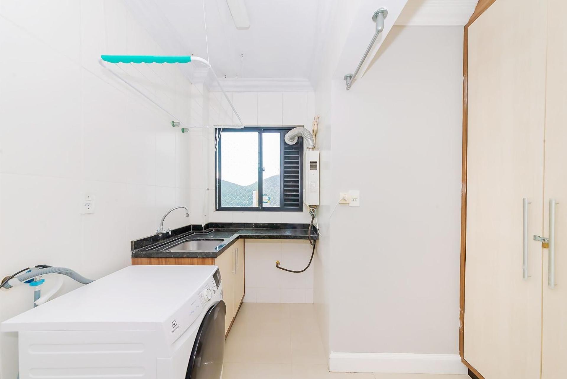 Apto Amplo 1Suite Mais 2Quartos - Quadra Mar 50M Da Praia - Somente Familiares Balneario Camboriu Exterior photo